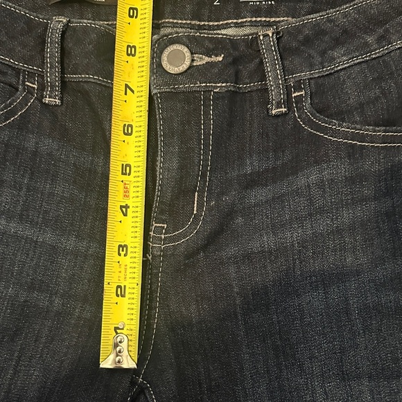 585.  Simply Vera Vera Wang Dark Blue Skinny Jeans - Picture 4 of 8